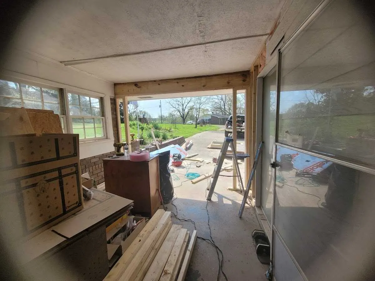 Air movers and dehumidifier for Drying & Dehumidification in Lincoln Village